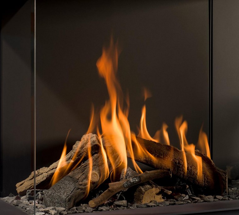 Огонь в камине