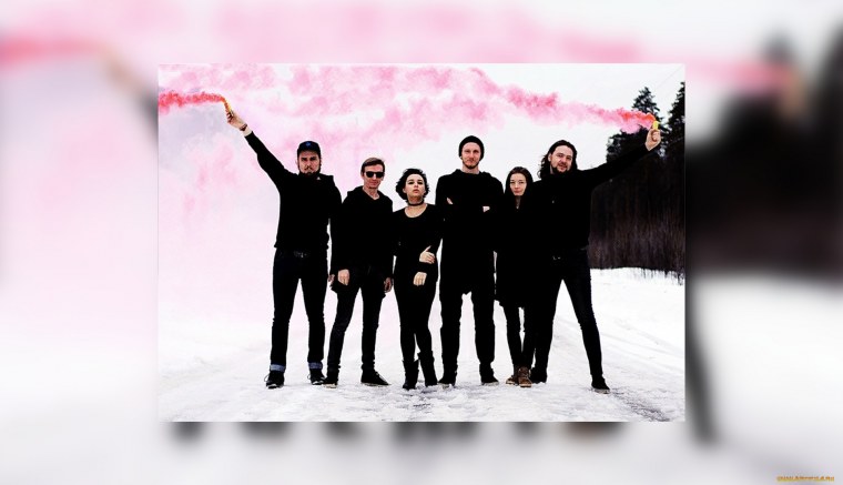 Аниме девочка в школе