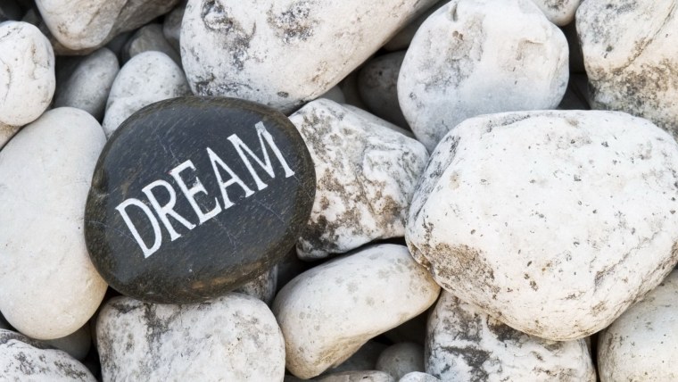 Камень с надписью