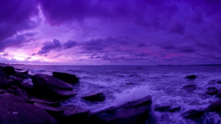 Фиолетовое море