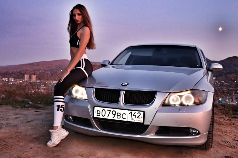 BMW m6 e63 и девушка