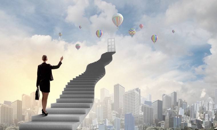 Ари Голд антураж