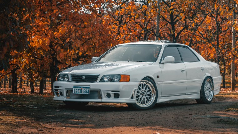 Toyota Chaser 4к