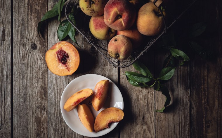 Персиковый фон для рабочего стола