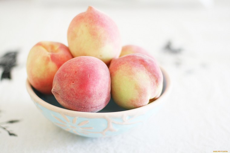 Фон из персиков