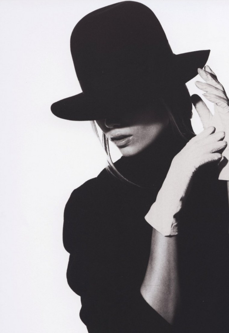 Лицо черно белое