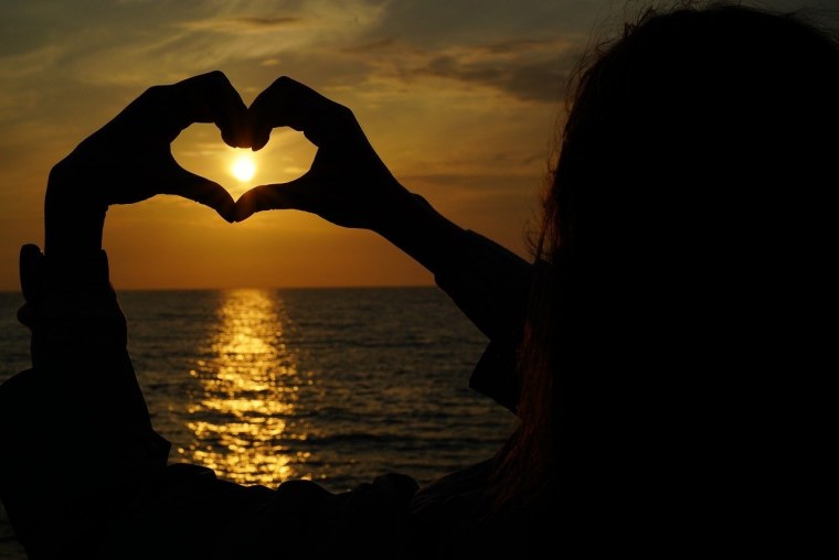 Сердечко из рук картинки