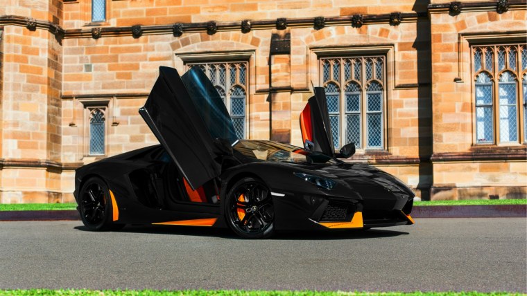 Lamborghini Aventador lp700-4 HD Price