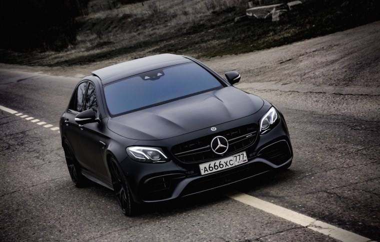 Mercedes-Benz e63 AMG Night