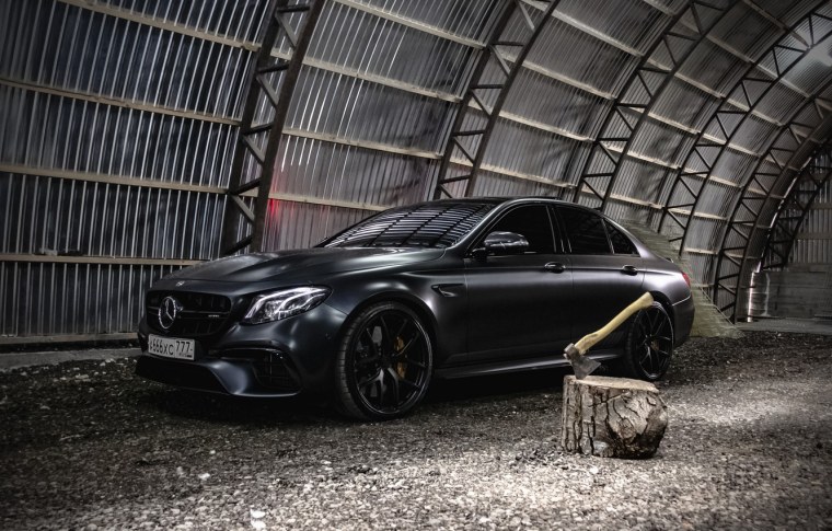 Mercedes e63 AMG w212 4k