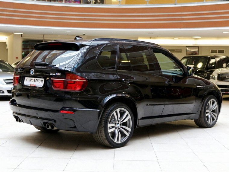 BMW x5 e70 черный