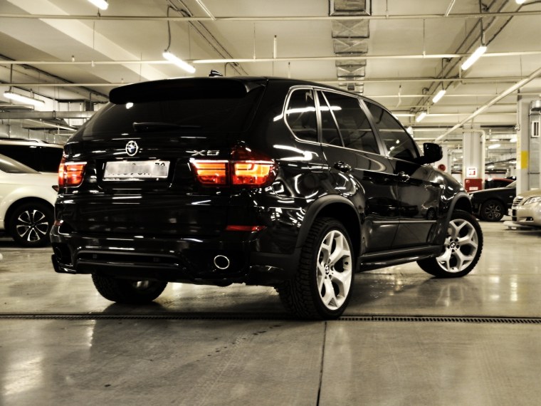 X5 e70 Рестайлинг черный