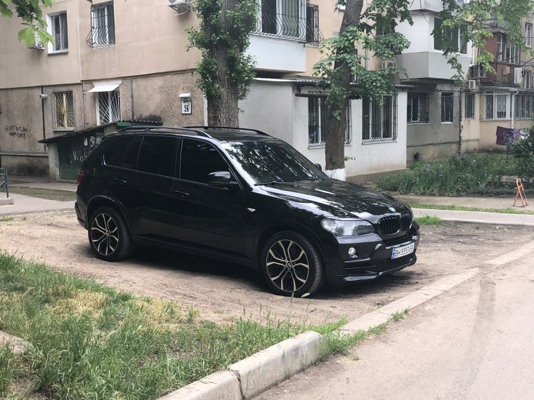 БМВ х5 е70 черный тонированный