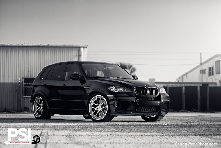 BMW x5 e70 Рестайлинг черный