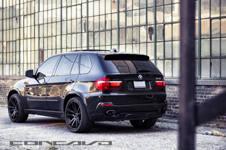 BMW x5 e70 4.8 Black