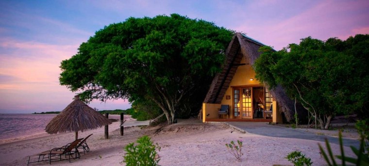 Домик на берегу моря