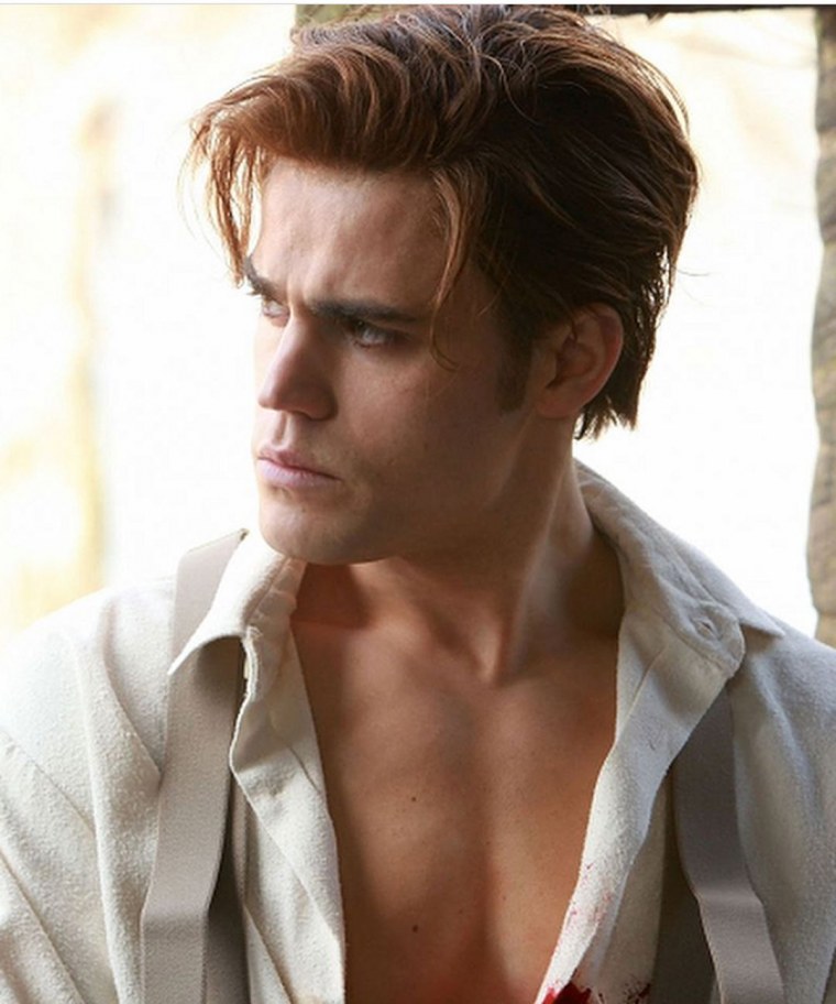 Стефан Сальваторе в футбольной форме