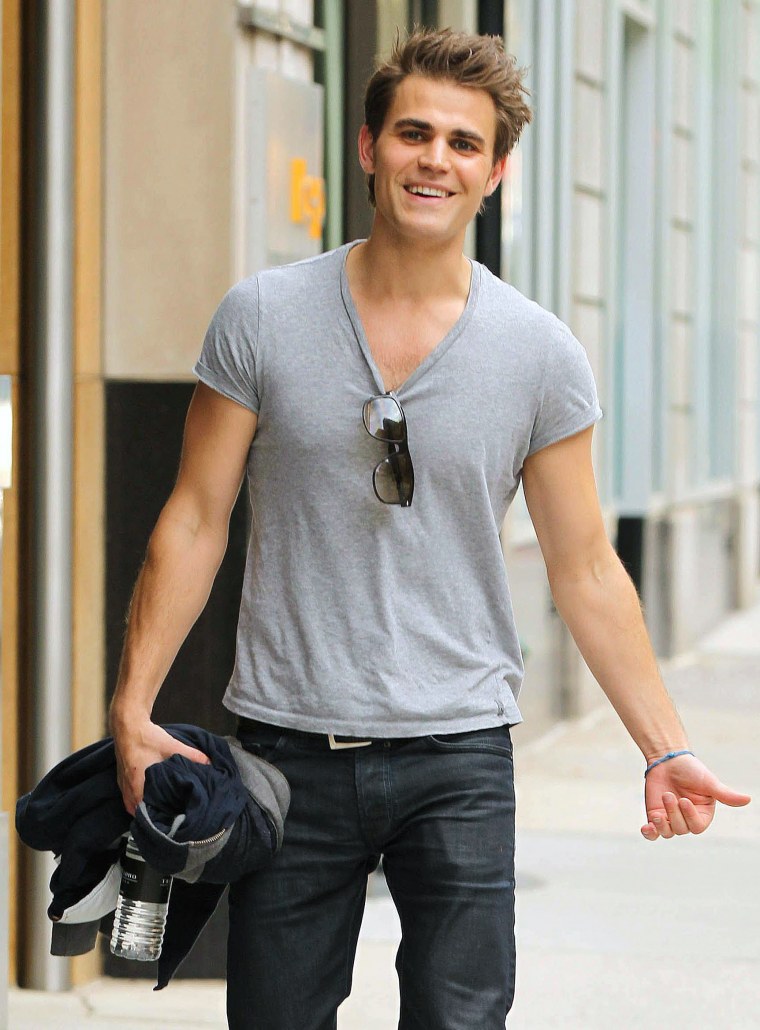 Кадры дневники вампира Деймон голый