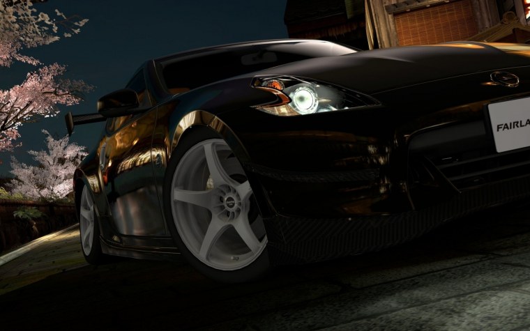 Машина в ночном городе