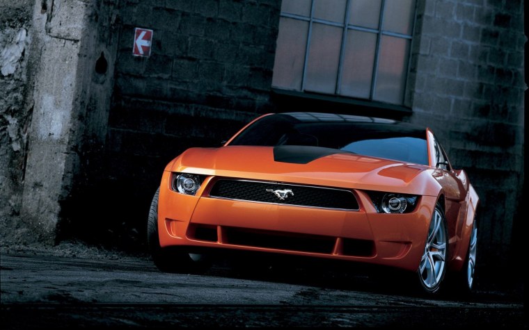 Мерседес s63 AMG под сакурой