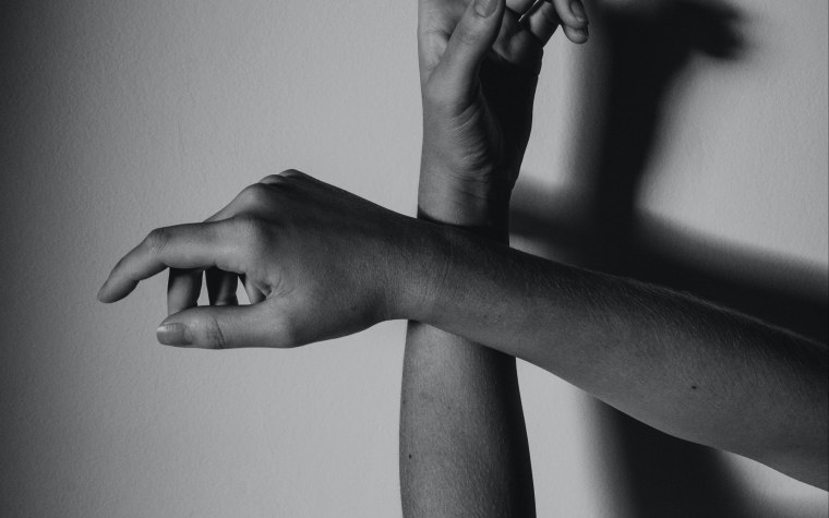 Две руки влюбленных