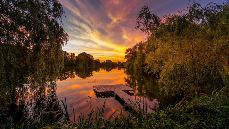 Красивое небо и поле