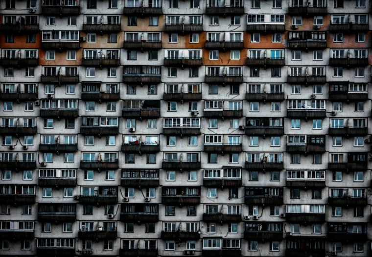 Красивый многоэтажный дом