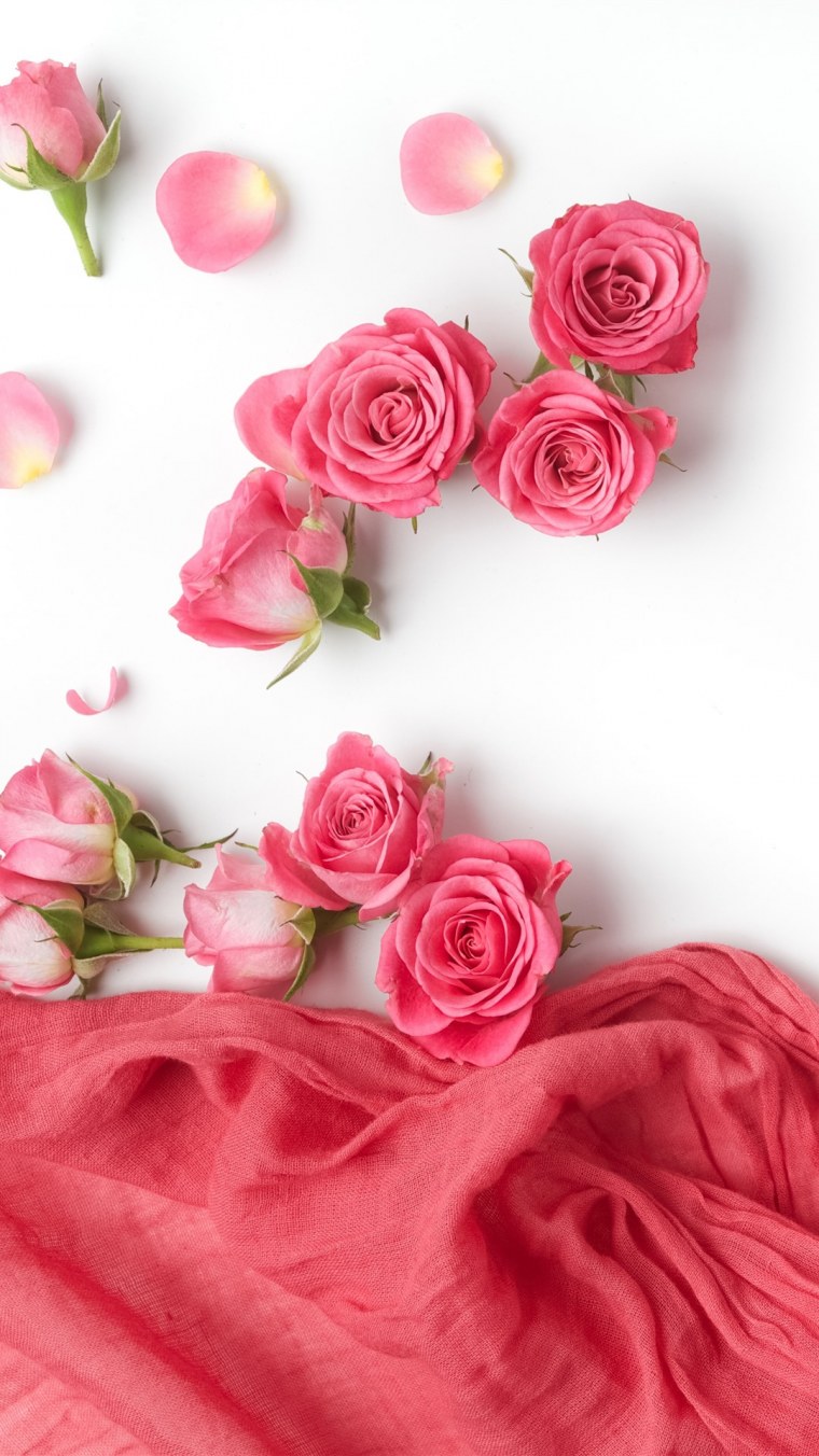 Красный цветок