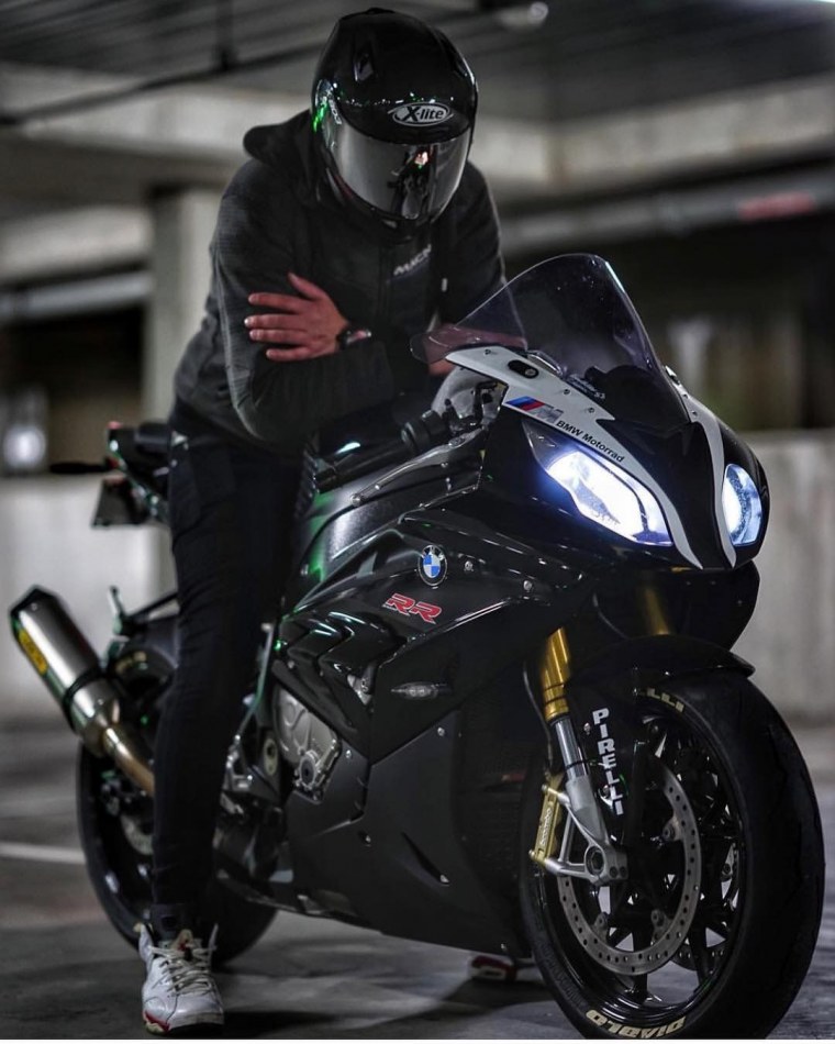 Мотошлем Suzuki Hayabusa