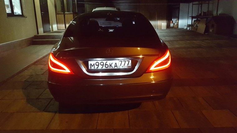 Фары CLS задние 2020