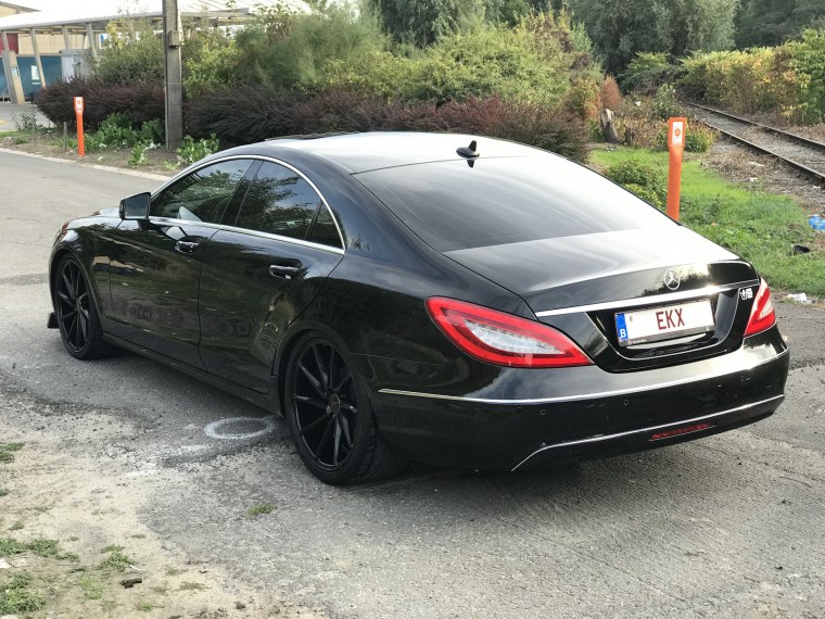 Mercedes CLS черный