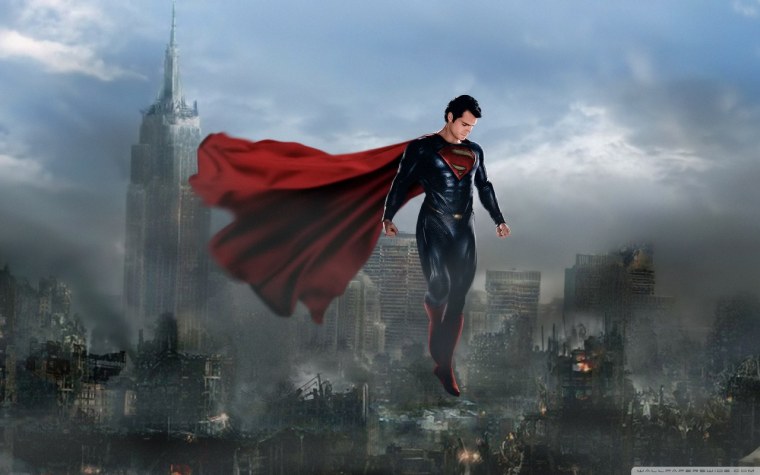 Супермен Генри Кавилл в полный рост