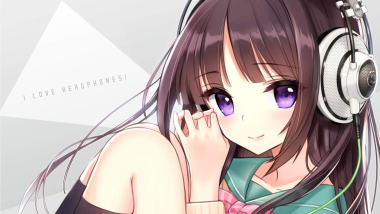 Аниме девушка в наушниках