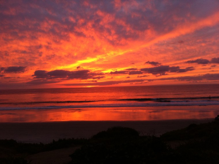 Красивый темный закат