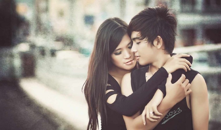 Силуэт двух влюбленных