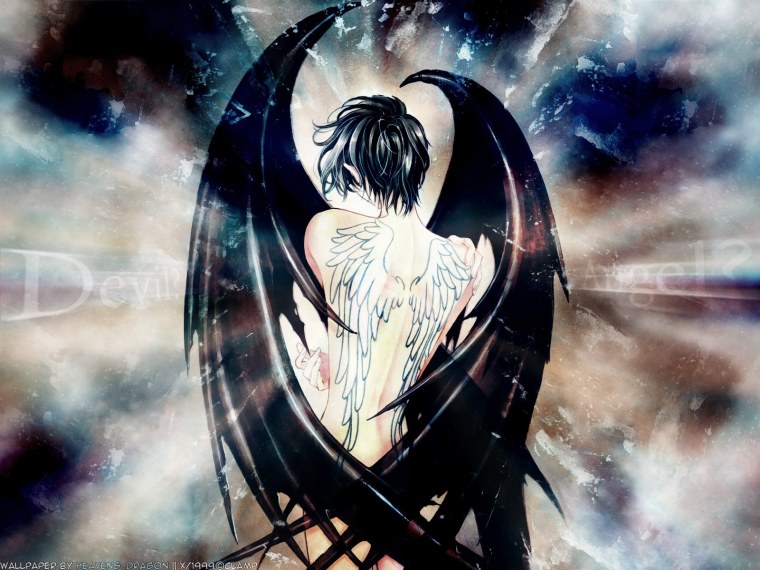 Мужчина и женщина с крыльями