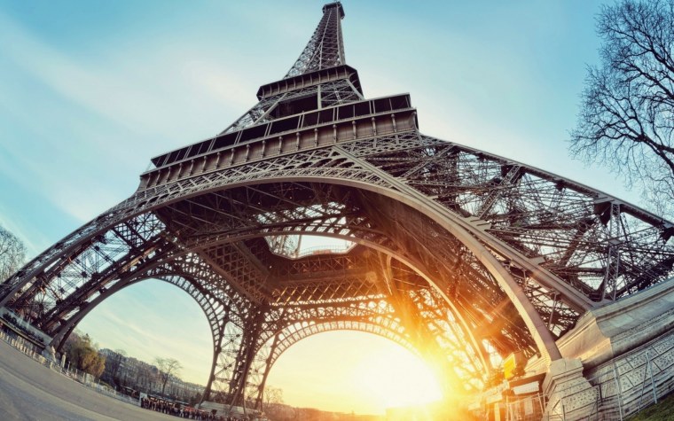 Эльфивая башня в Париже