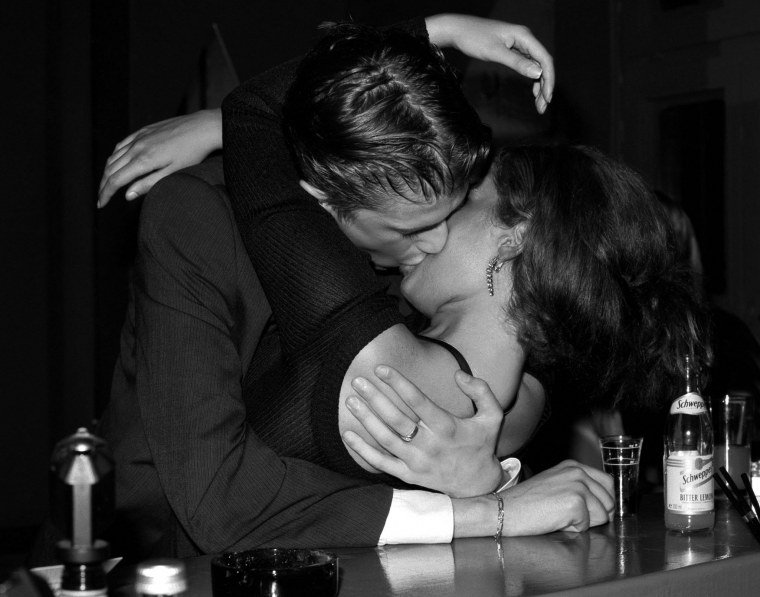 Влюбленные на кухне