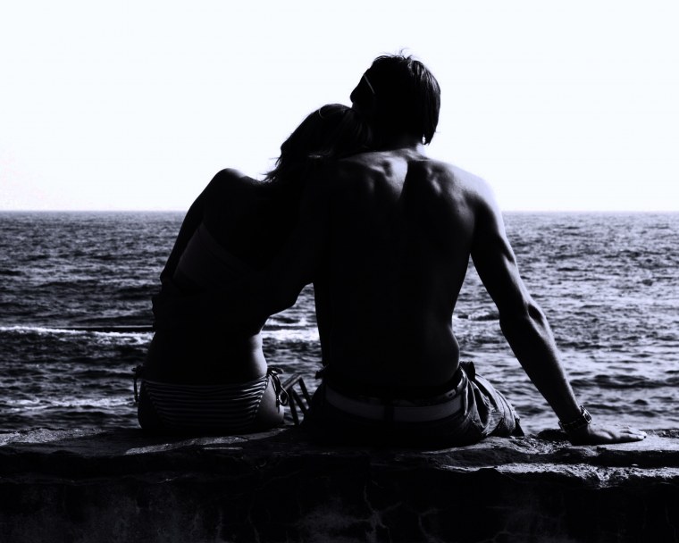 Парень и девушка любовь с первого взгляда