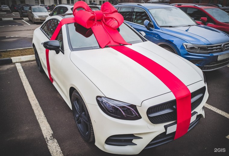 Мерседес 223 красный