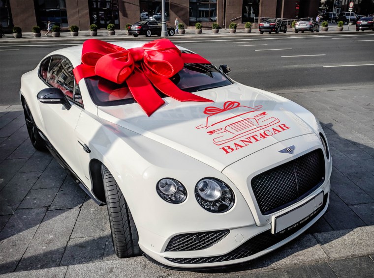 Бант на машину