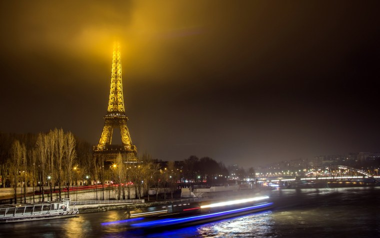 Эльфелева башня ночная