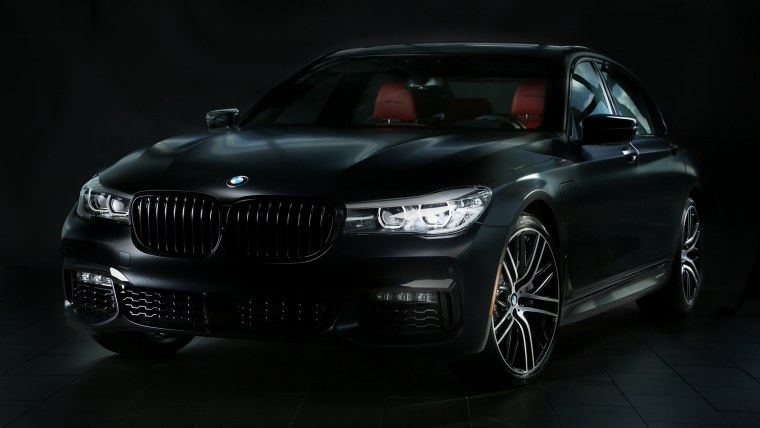 БМВ m5 ночью