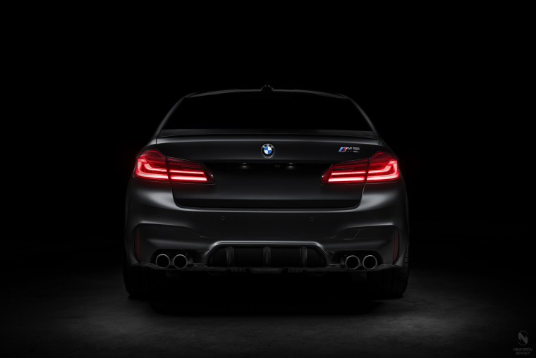 BMW m5 f90 in Night