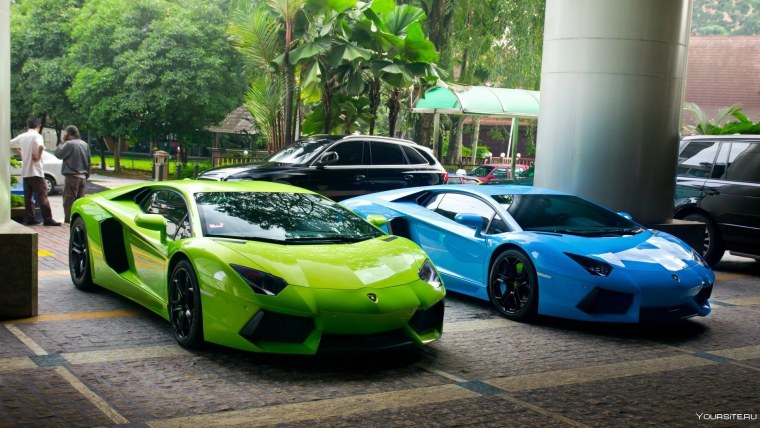 Спорткар Ламборджини авентадор зелёный