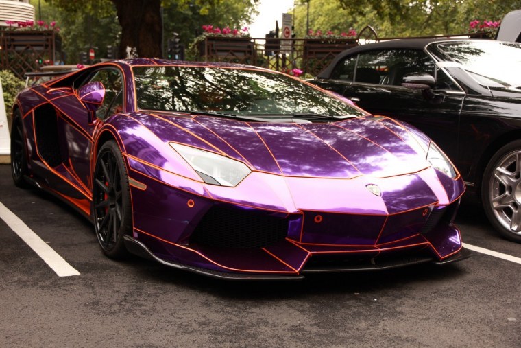 Пурпл Ламборджини Aventador