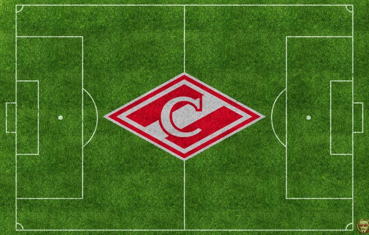 Флаг Спартака на фоне красной площади