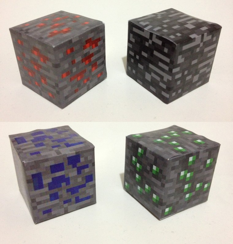 Блок алмазной руды из МАЙНКРАФТА 1.18