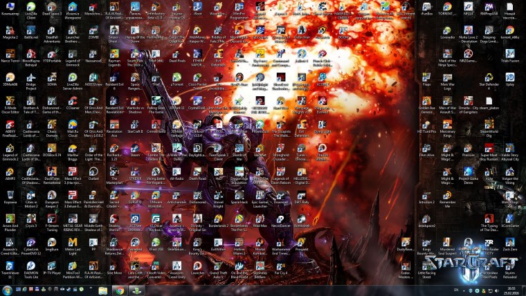 Рабочий стол с кучей игр