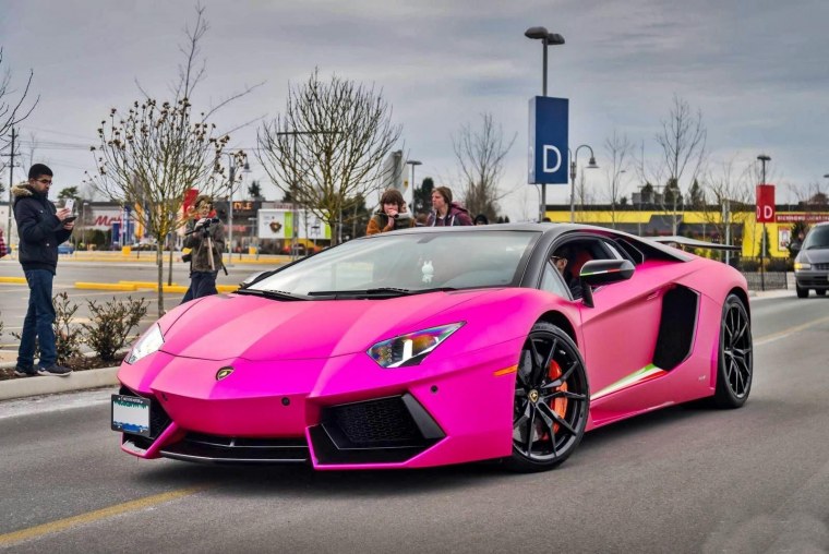 Ламборджини Мурселаго розовая